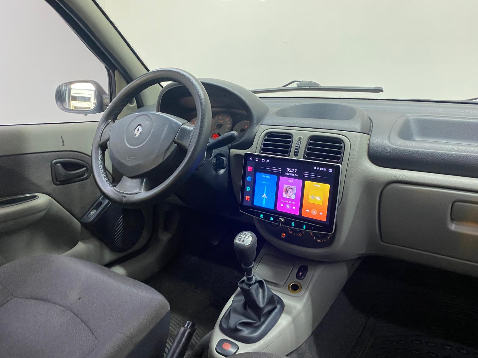 RENAULT CLIO 21